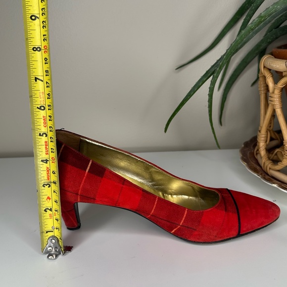 Vintage ESCADA Red Plaid Suede Kitten Heels Pumps 8 B Made in Italy Leather Sole - Picture 11 of 13
